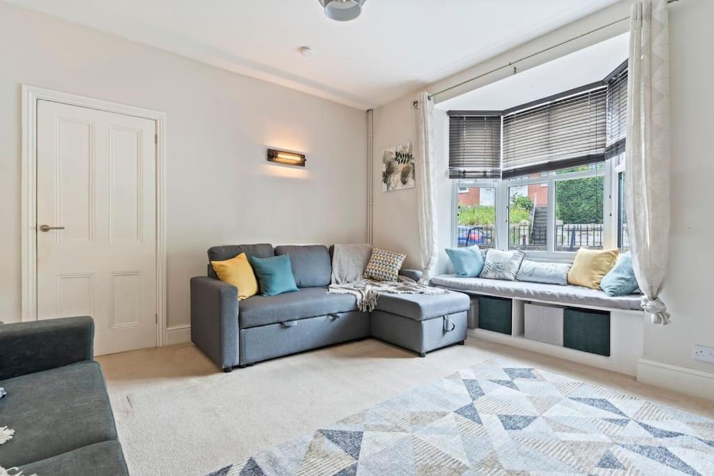 The Old Post Office 5 Mins Drive To Alton Towers Villa Ngoại thất bức ảnh